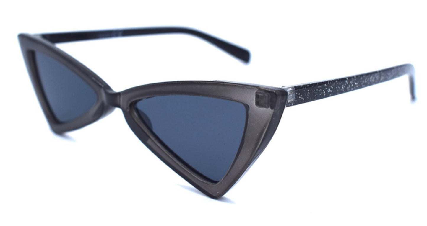 Cat Eye mustat aurinkolasit