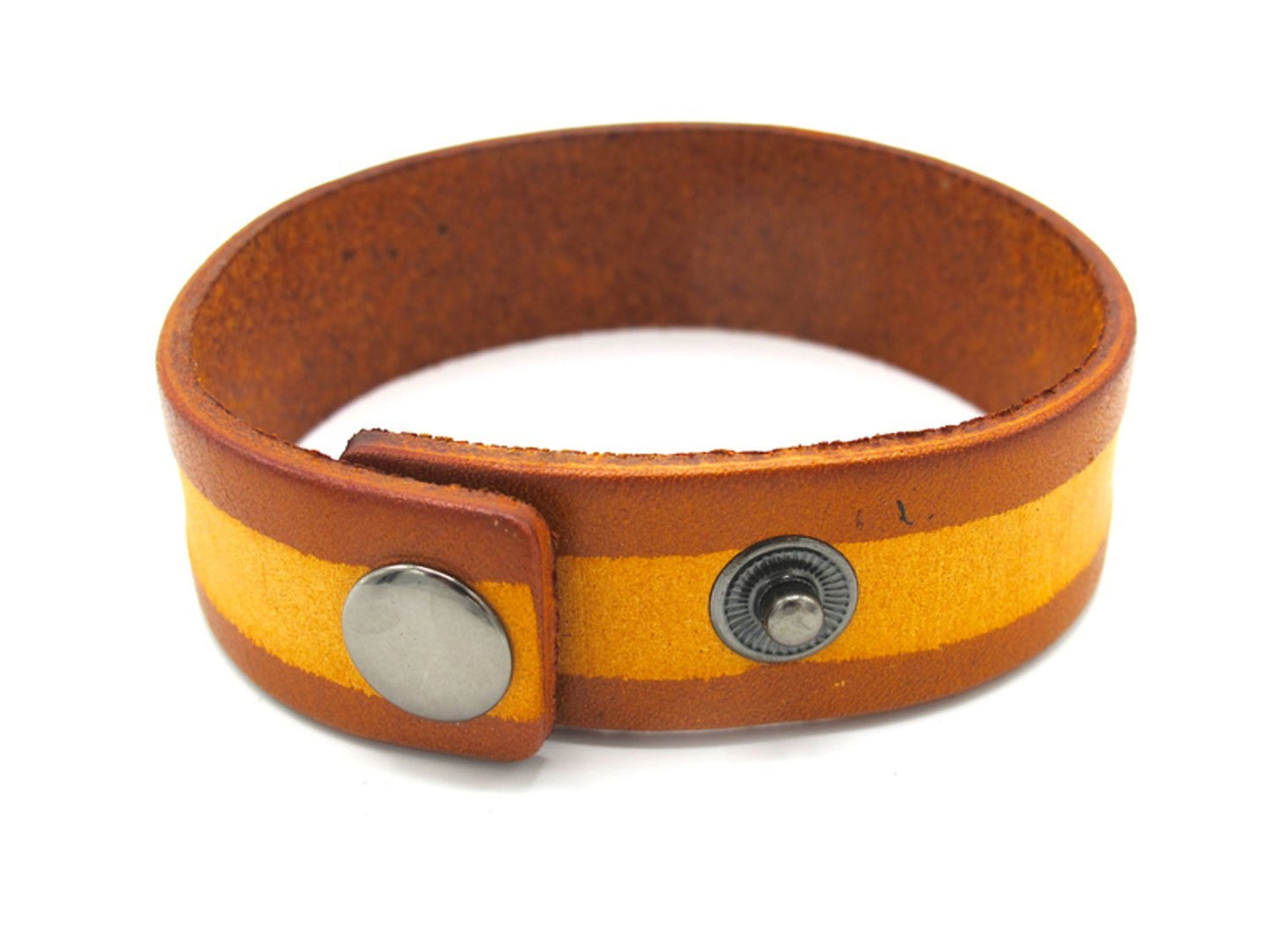 Vaaleanruskea nahkaranneke