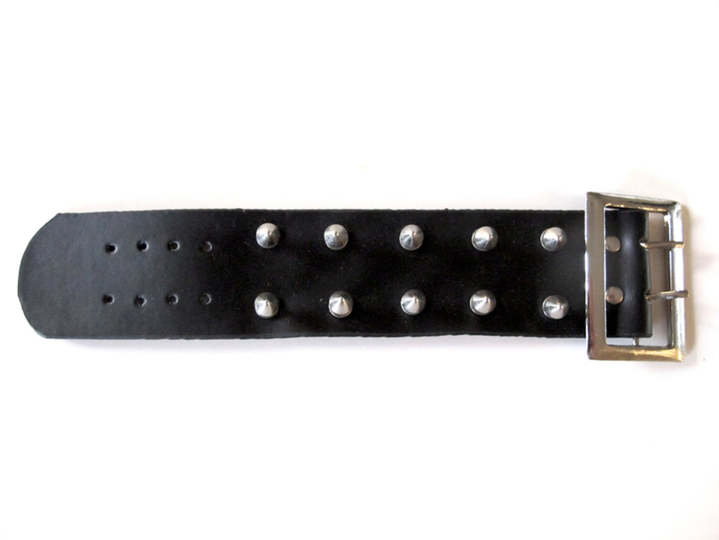 Rivet bracelet with spike rivets