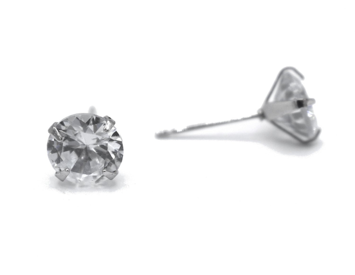 Round earrings with white stone