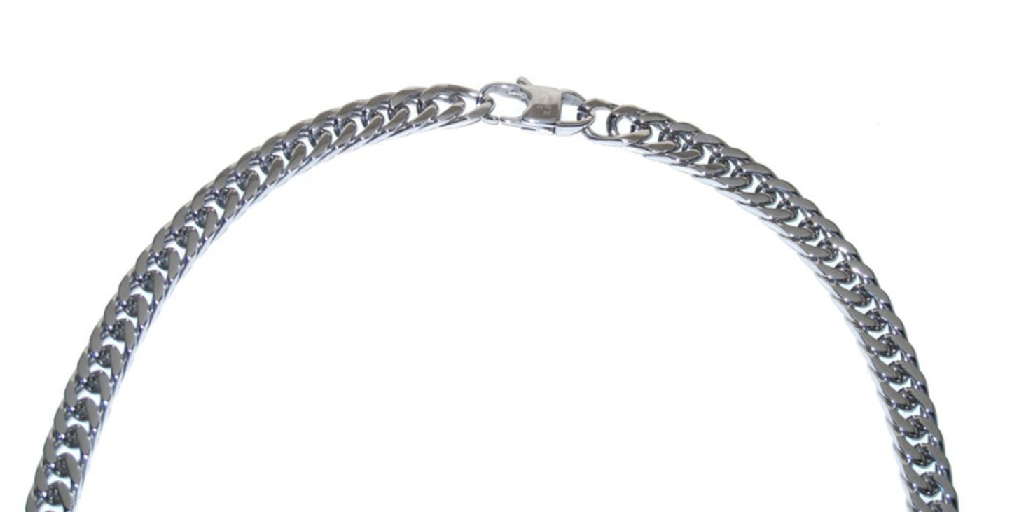 Silver colored chain necklace