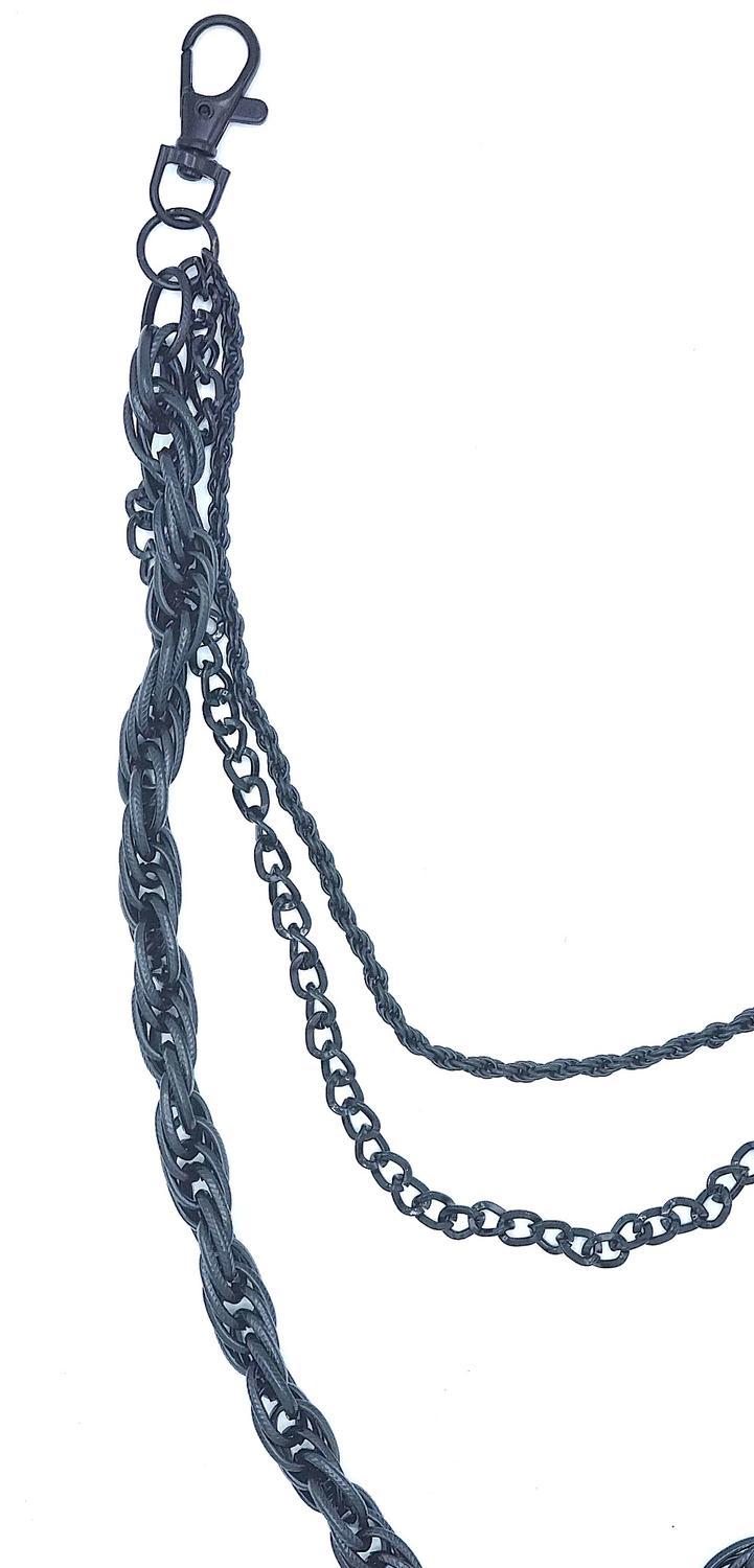 Black Pants -ketju kolme ketjua