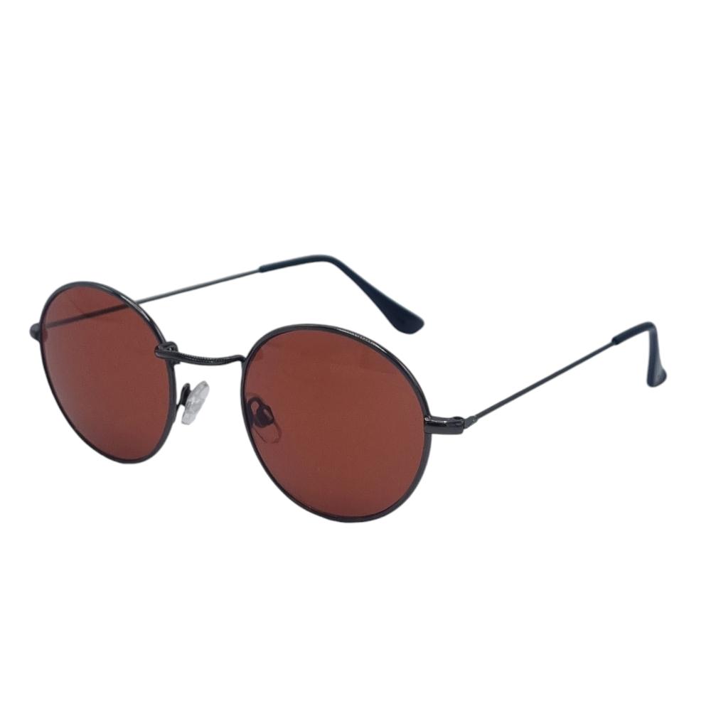 Black round sunglasses