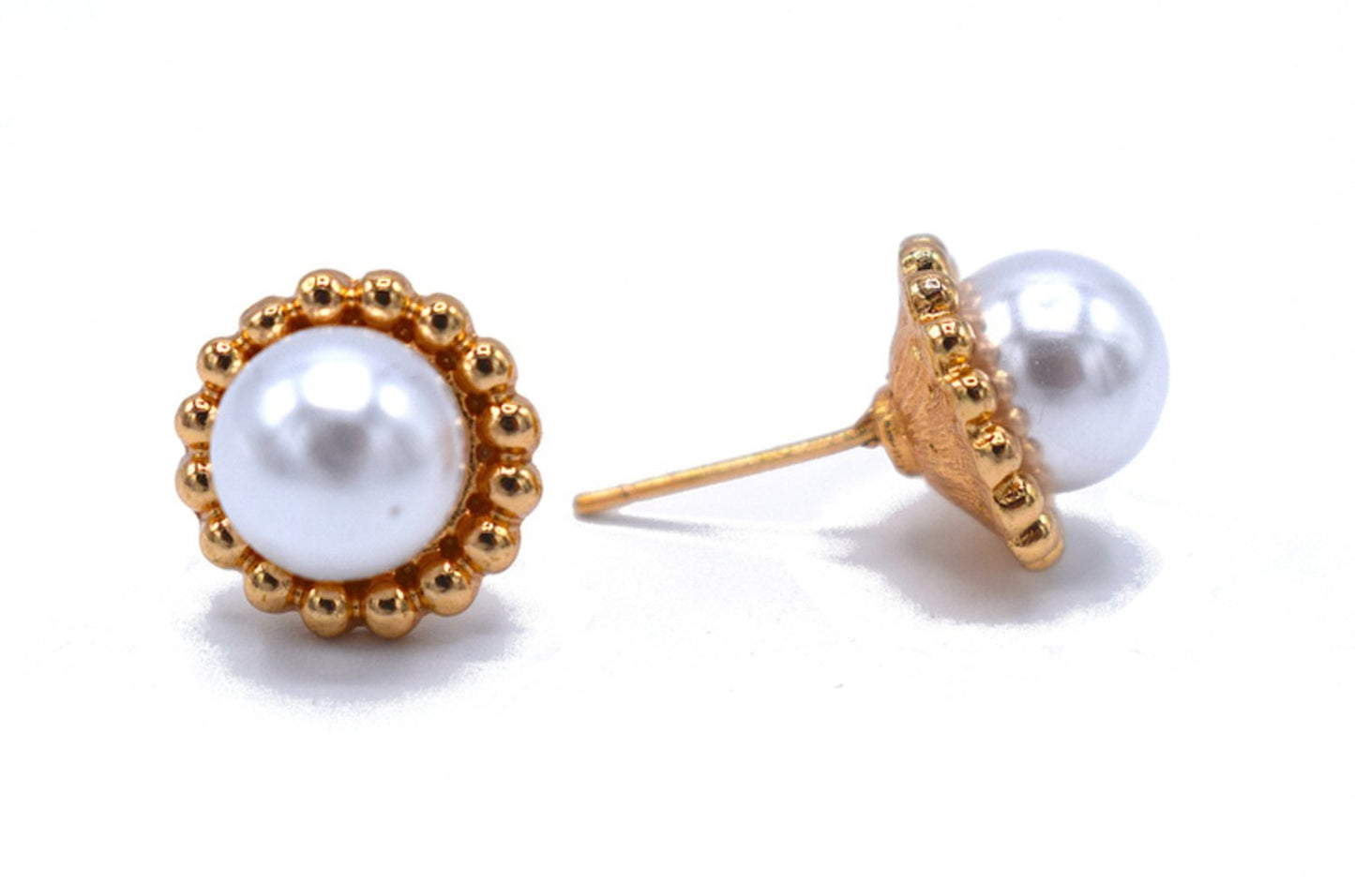 Vintage pearl earrings