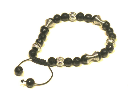 Bracelet with black pearls