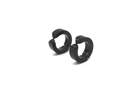 Clip on ring earrings black