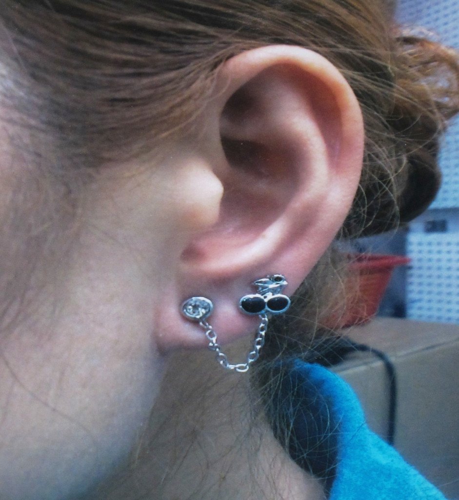 Double earrings with heart