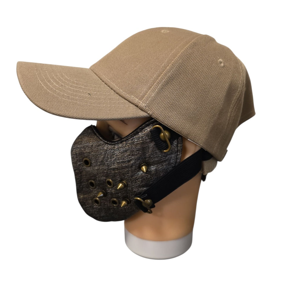 Grå ansiktsmask i konstläder med bronsfärgade spikes & öljetter