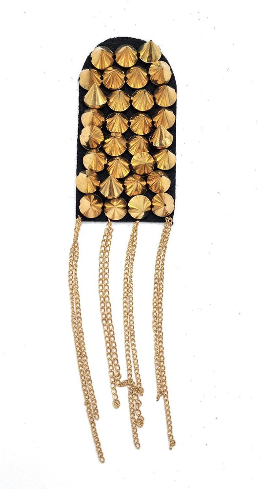 Guldfärgade spike nitar - Piffa upp dina outfit –  produktbild – Hiprock