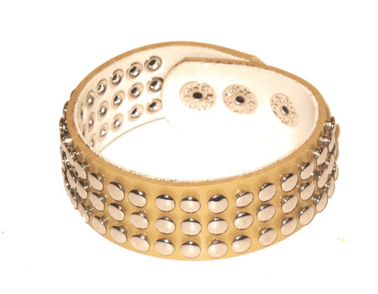 Läderarmband med runda nitar