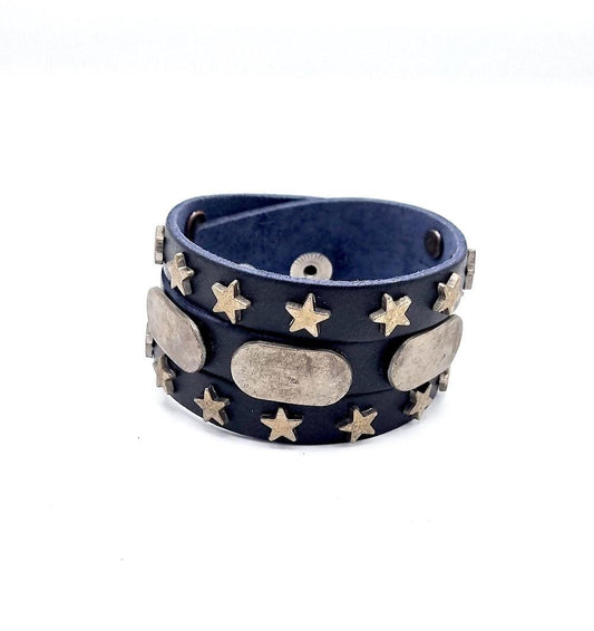Läderarmband med stjärnor