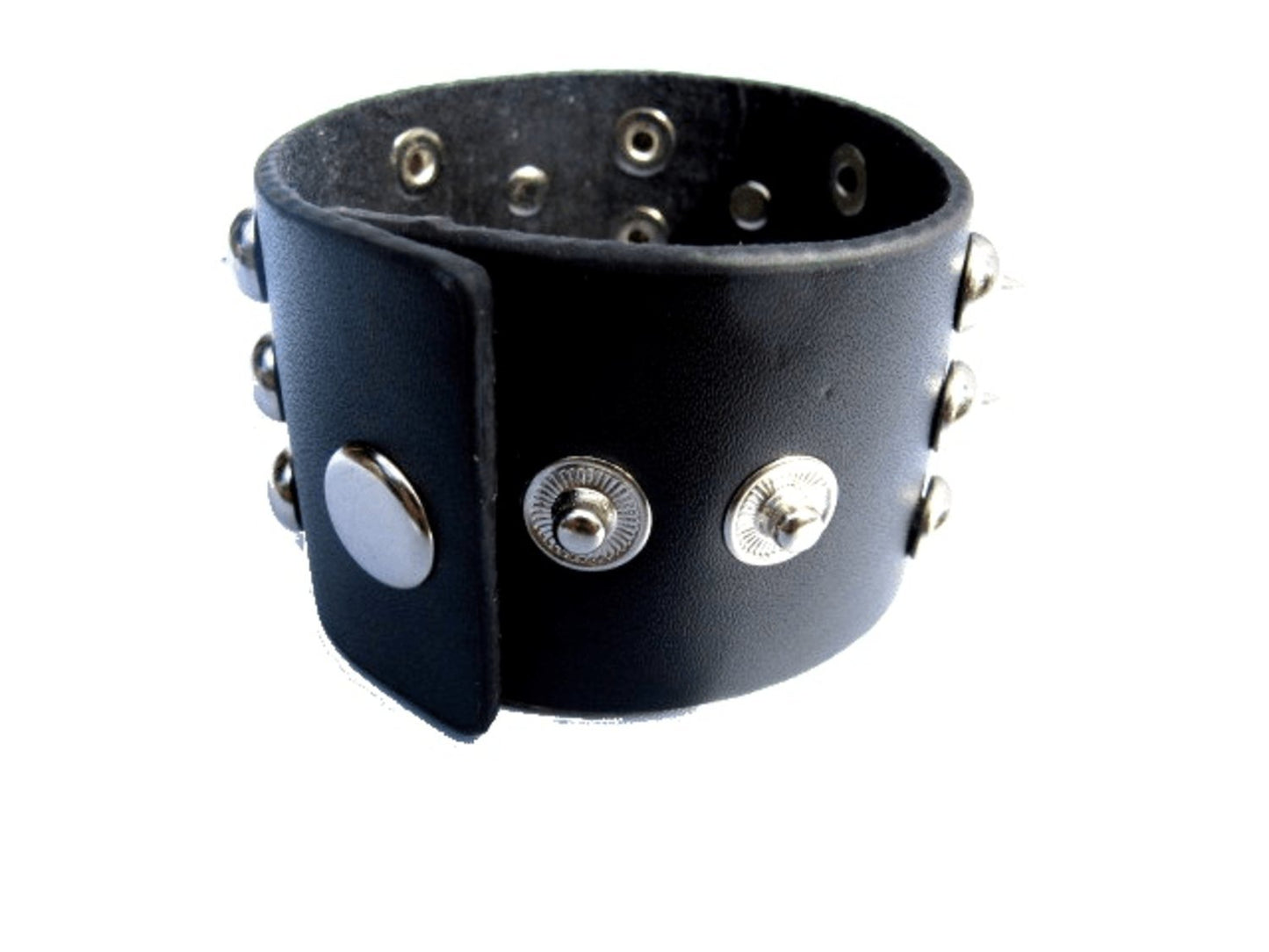 Svart läderarmband med spikes och runda nitar –  produktbild – Hiprock