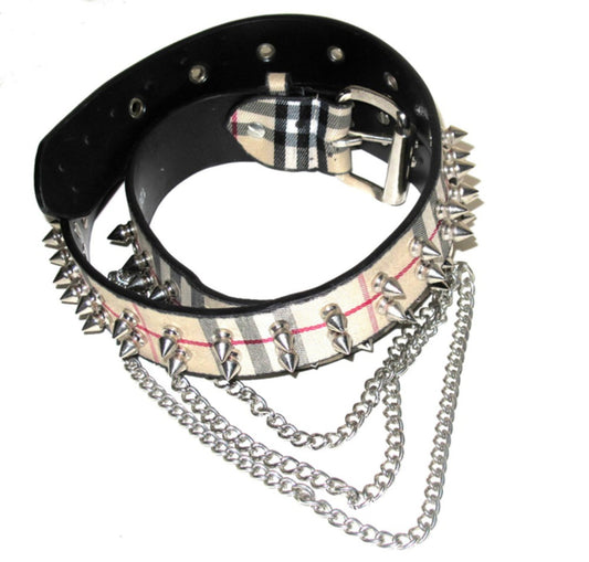 Rivet belt with spike rivets and three chains