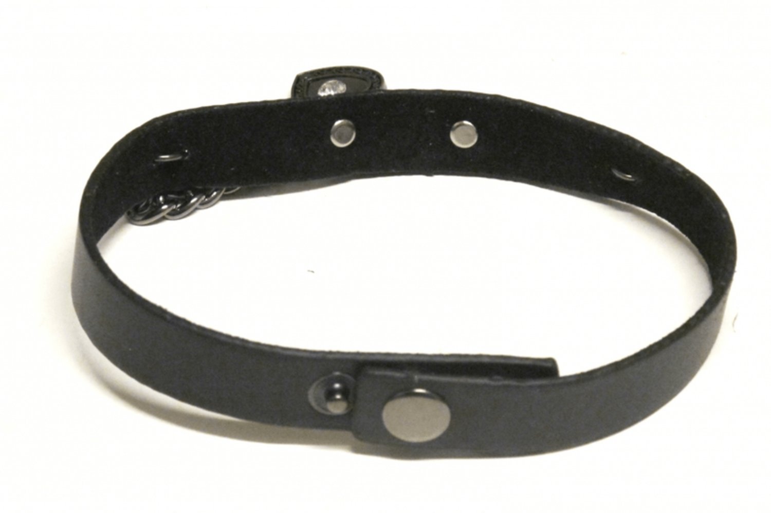 Svart choker med kedja och hjärthänge –  produktbild – Hiprock