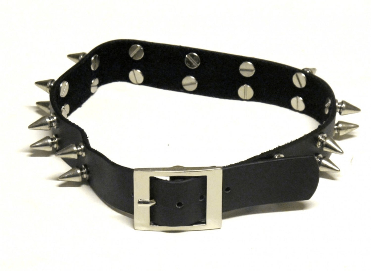 Niitti kaulakoru - Spike Rivet