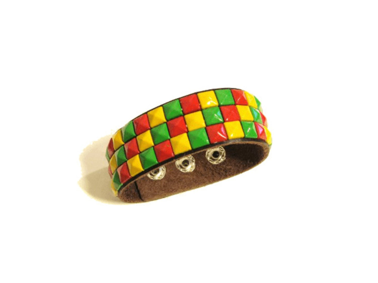Rasta läderarmband med spetsnitar - 3 rad