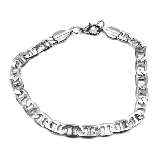 Silver colored chain bracelet