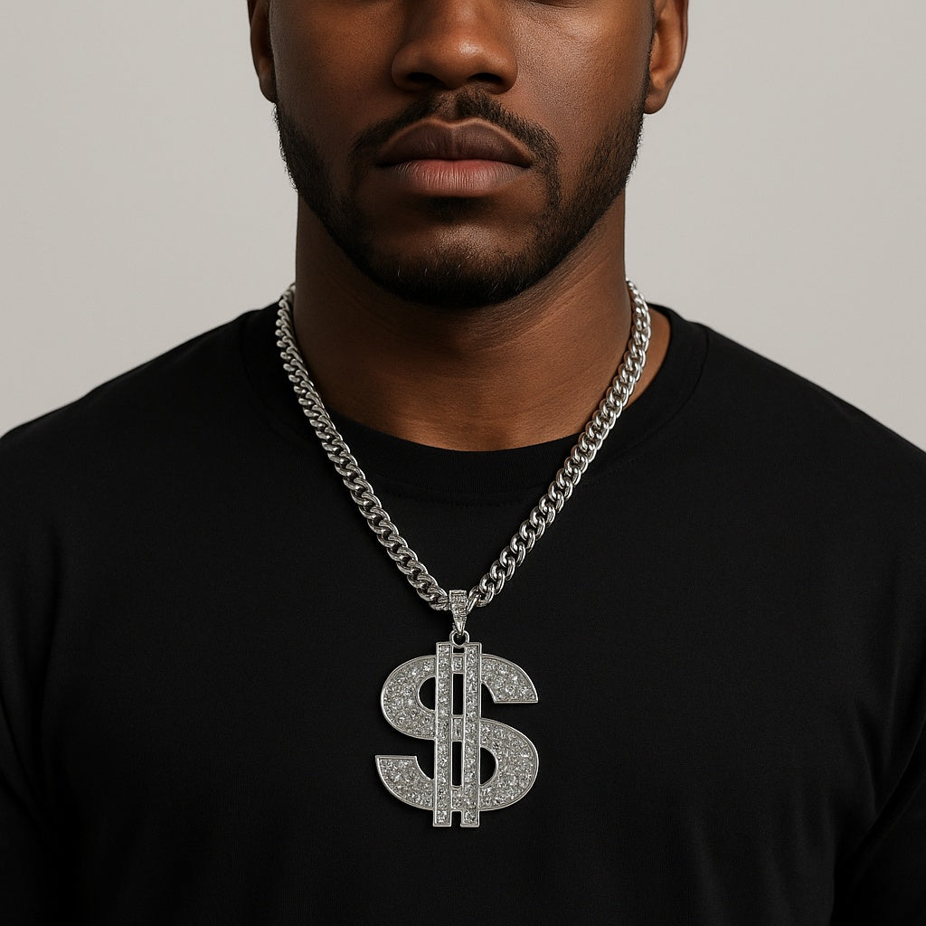 Silverfärgad halsband med stort dollarhänge