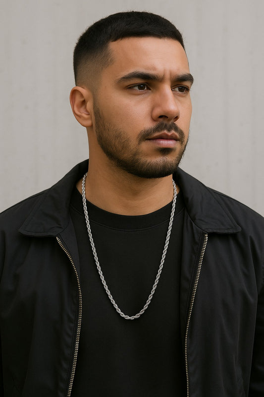 Silverfärgad kedja i rostfritt stål – 70 cm