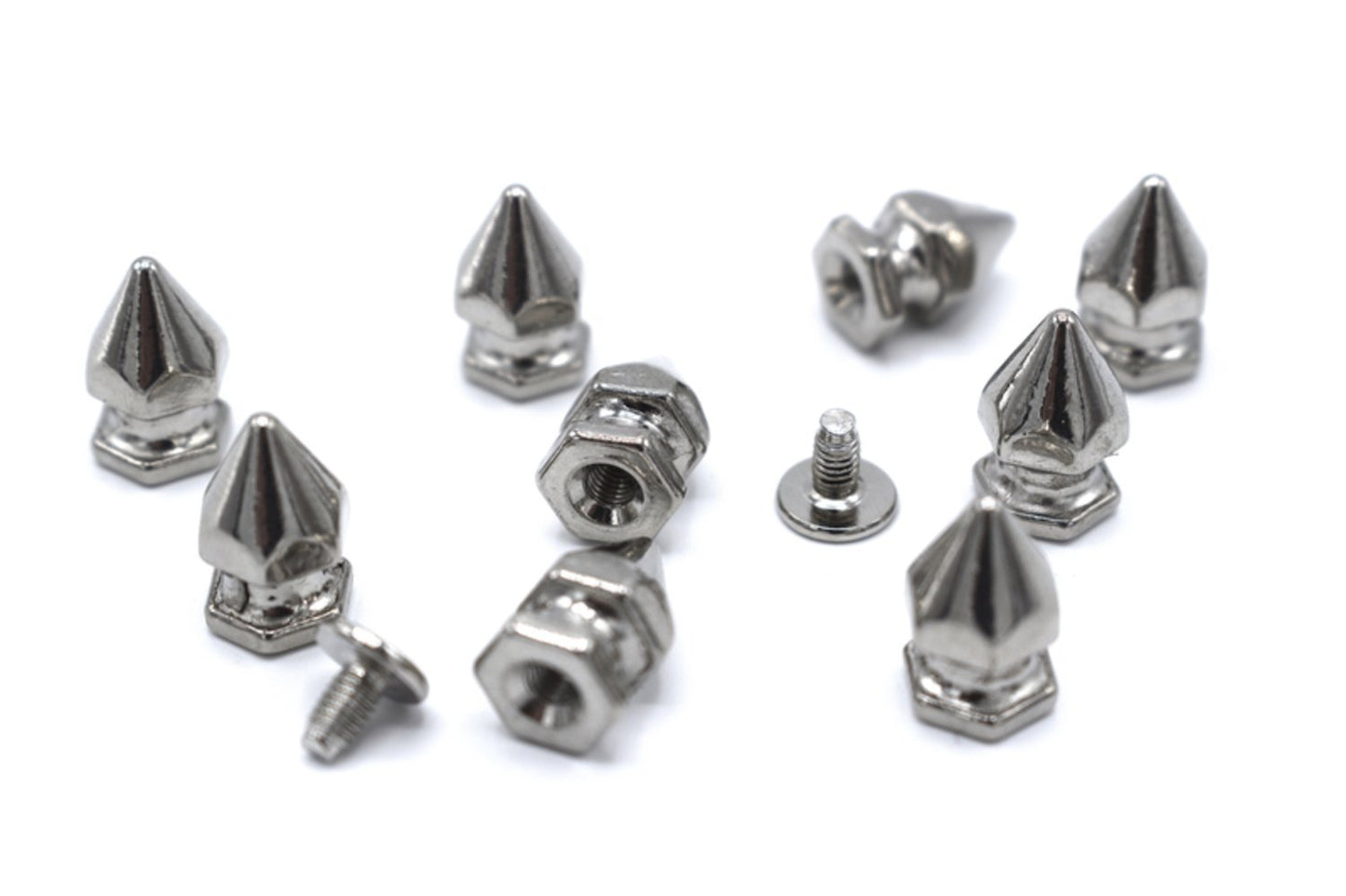 Spetsiga lösa nitar 35 stycken –  produktbild – Hiprock