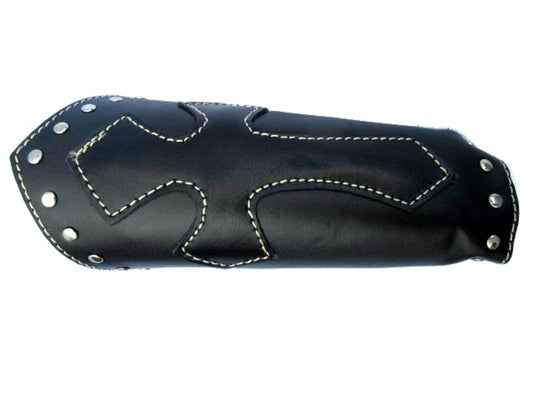 Stort läderarmband med Kors och nitar