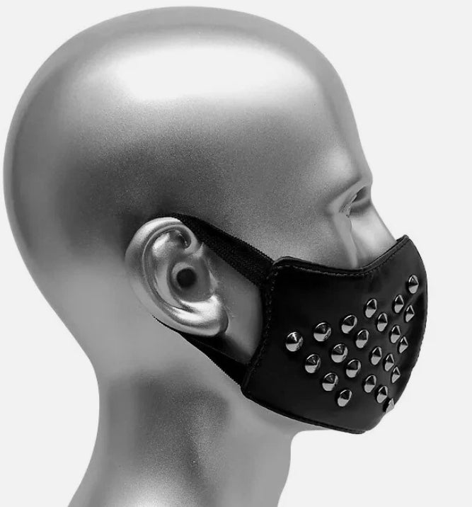 Svart Rockmask med Nitar – Rockig & Edgy Look