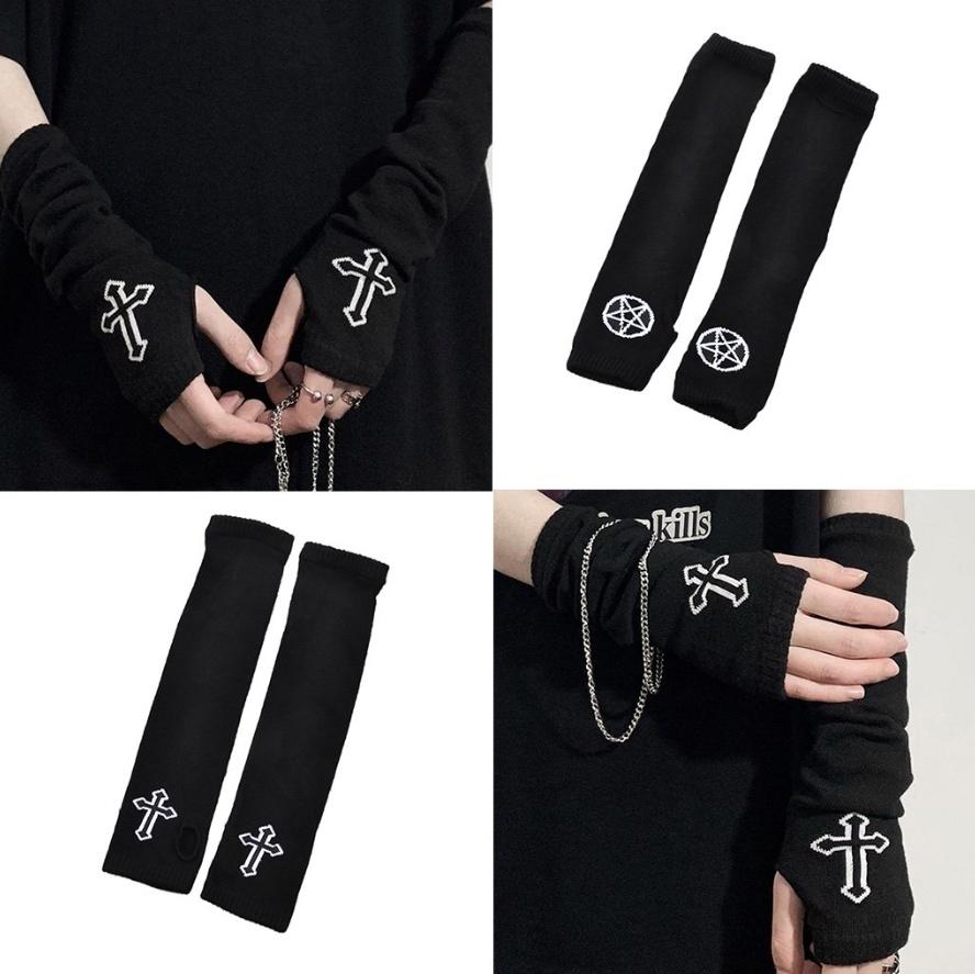 Svarta handvärmare kors –  produktbild – Hiprock