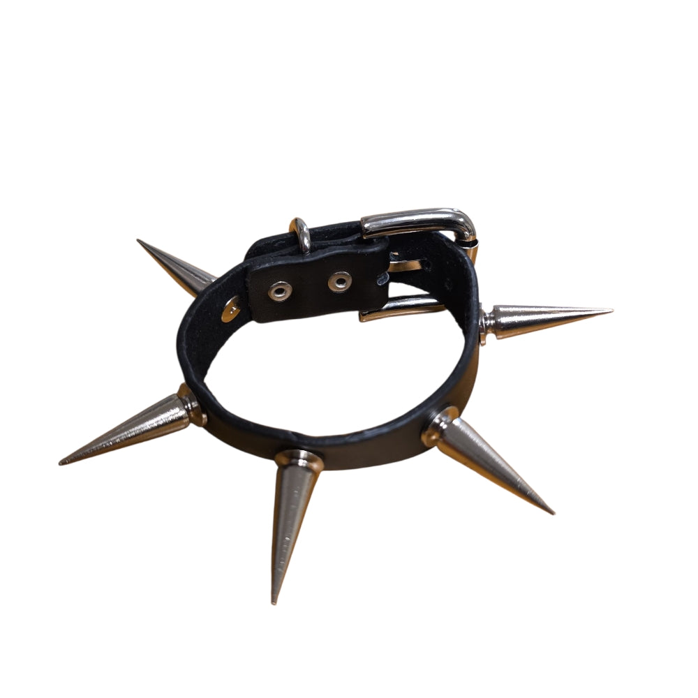 Svart läderarmband med extra långa spikes – Justerbart
