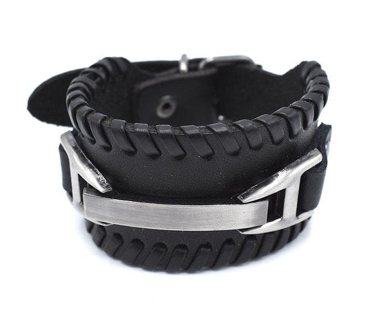 Svart läderarmband med spänne –  produktbild – Hiprock