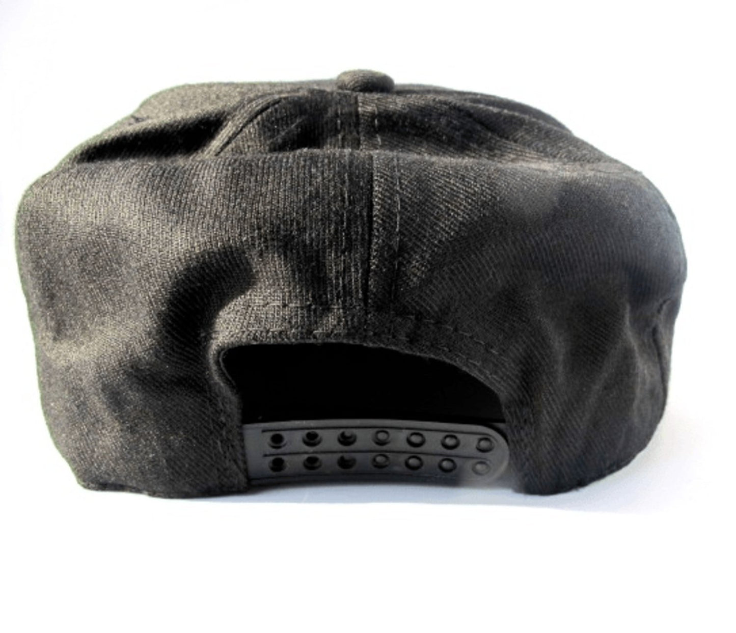 Black snap cap