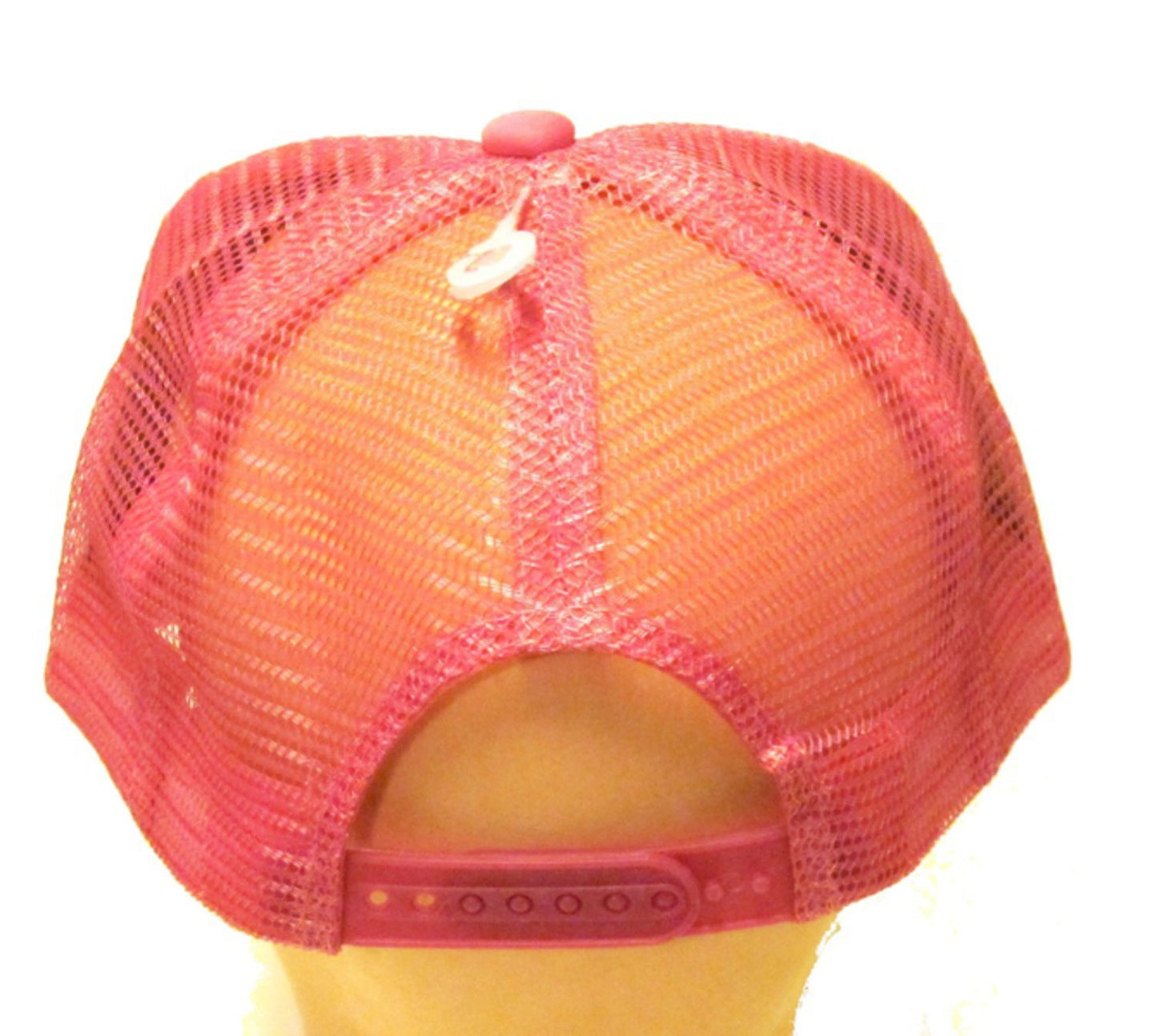 Valkoinen ja vaaleanpunainen kuorma-autolippis