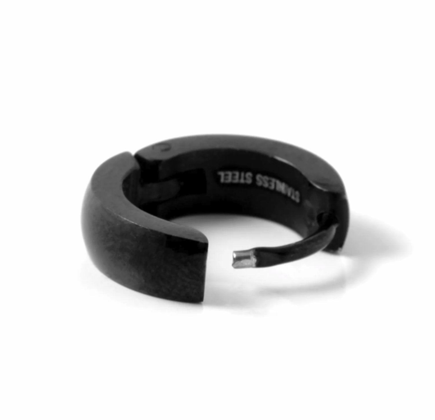 Örhängen - Stålringar helblanka SVART 4/14 mm –  produktbild – Hiprock